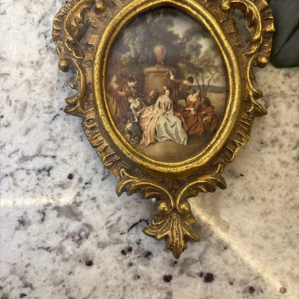 Italian Florentine Gold Gilt Ornate Oval Framed Ladies Court Italy Vintage